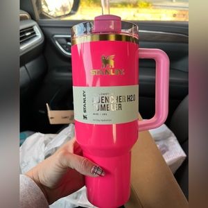 Flamingo Stanley limited edition